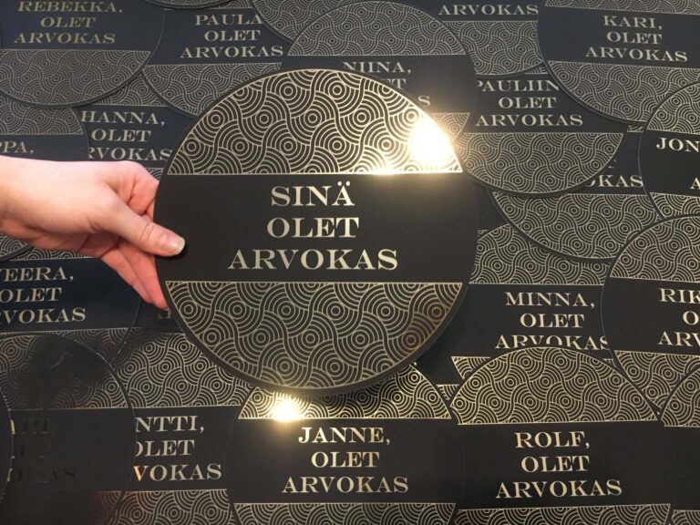 Foliointi: Sinä olet arvokas