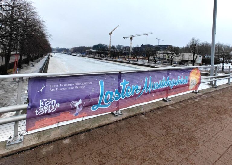 Boostia näkyvyyteen ulkomainonnalla!